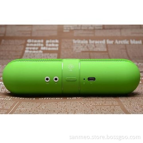 New 2014 pill mini Bluetooth speaker, wireless, FM radio for phone 4/5